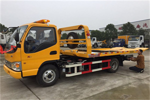 鸡东哪里有拖车服务